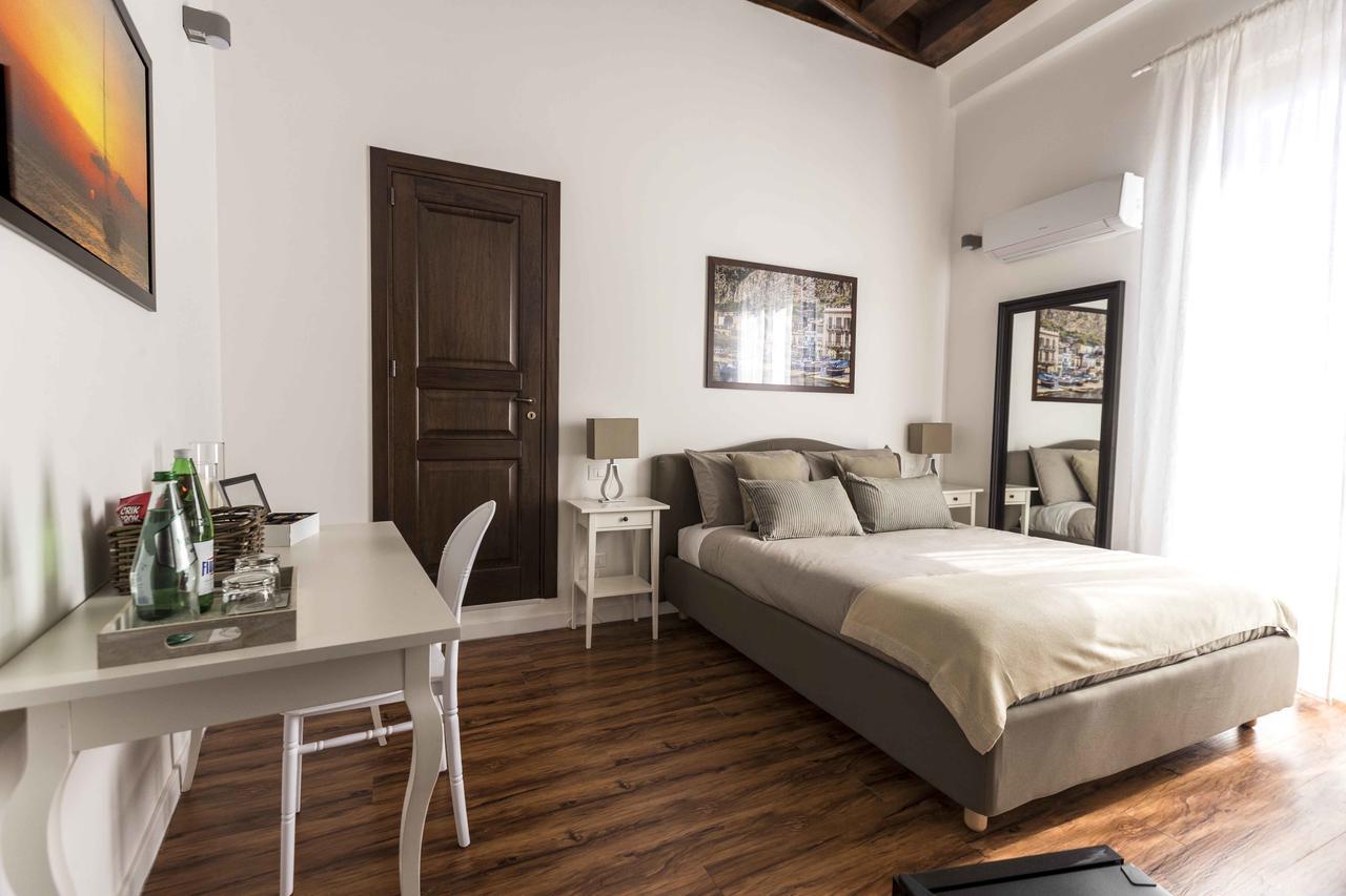 Casa Nostra Couette-café 2*