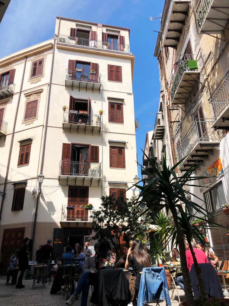 Casa Nostra Couette-café